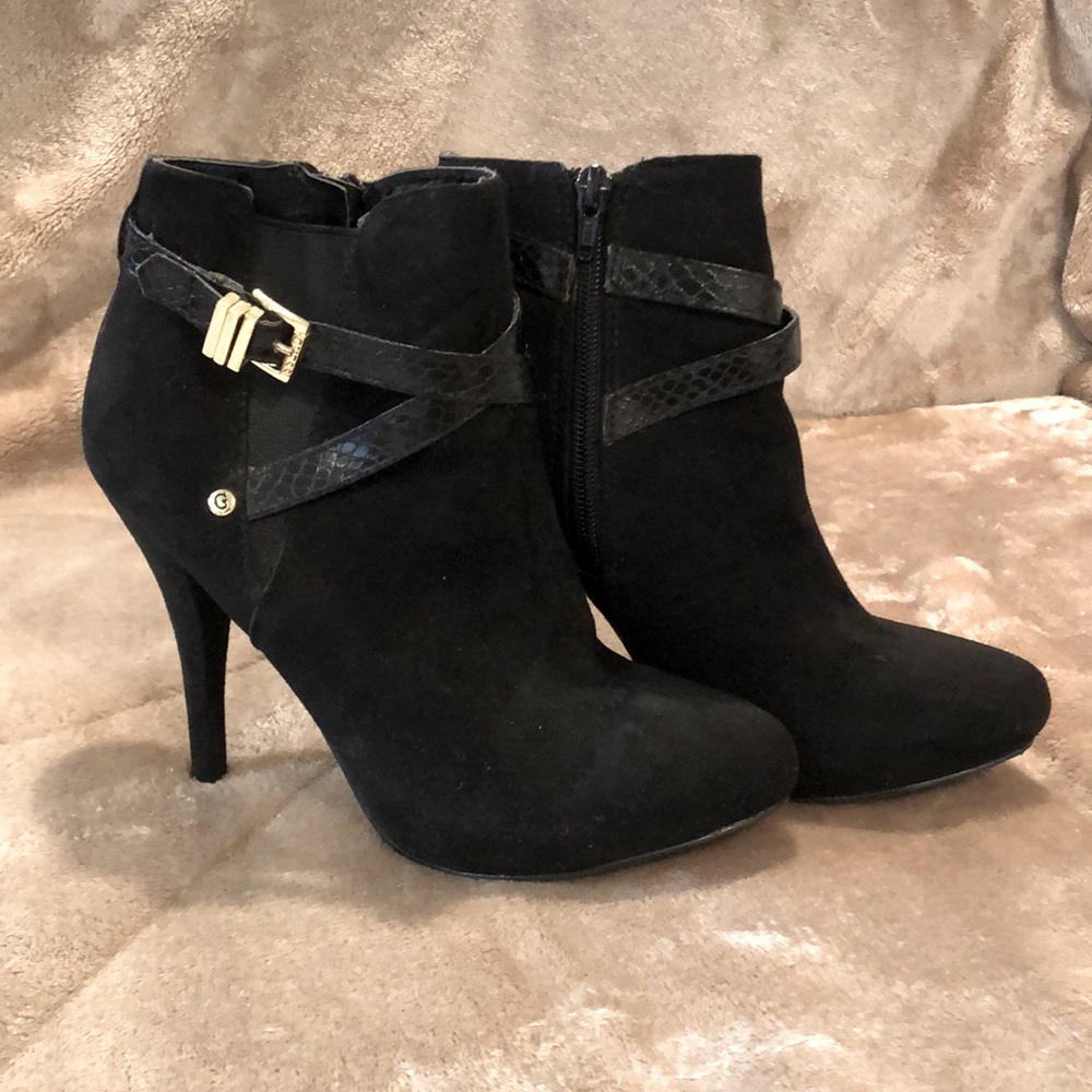 Guess Boots Women's Size 7M Black Chamois Suede High Heels Zipper Strap Booties